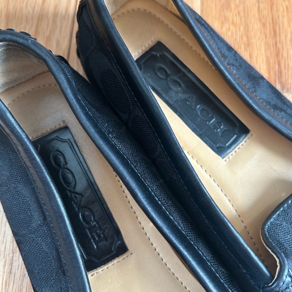 Coach Womwn’sBlack Loafers - Picture 6 of 7